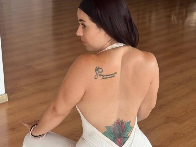 LauraWilson - Live porn &amp; sex cam - 30840506