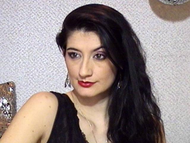 BeatrixCharm - Live porn &amp; sex cam - 3084163