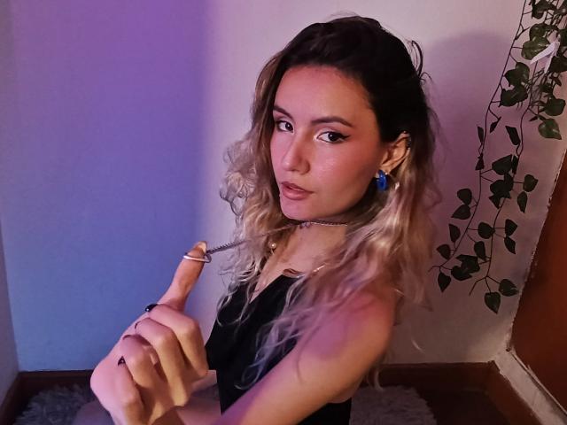 AlanisBlanc - Live porn &amp; sex cam - 30844109