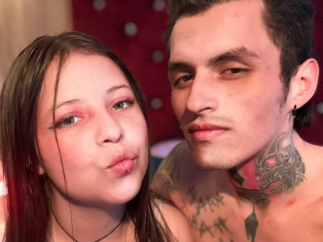 GraceAndTony - Live porn &amp; sex cam - 30872786