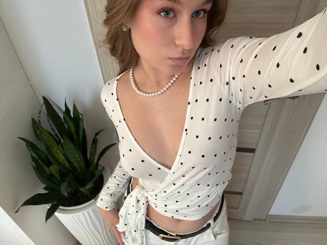 LarueLiberti - Live porn &amp; sex cam - 30872906