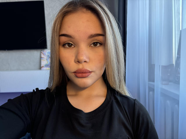 YulandaZentner - Live porn &amp; sex cam - 30873779