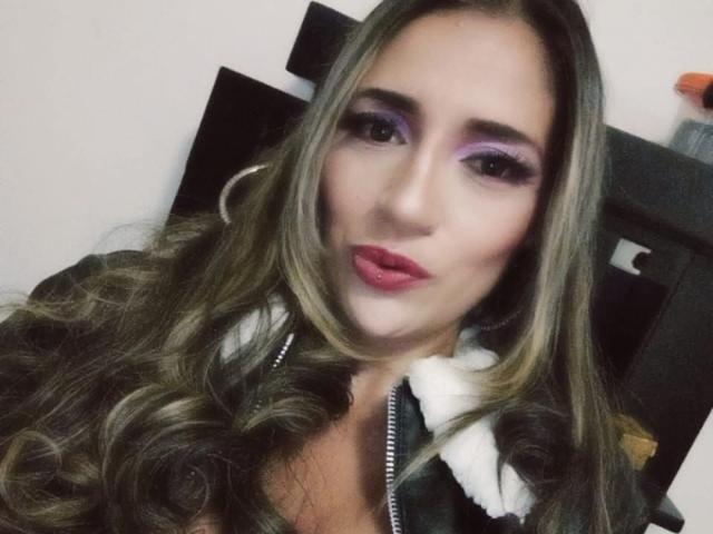 CharlotteWells - Live porn &amp; sex cam - 30908813