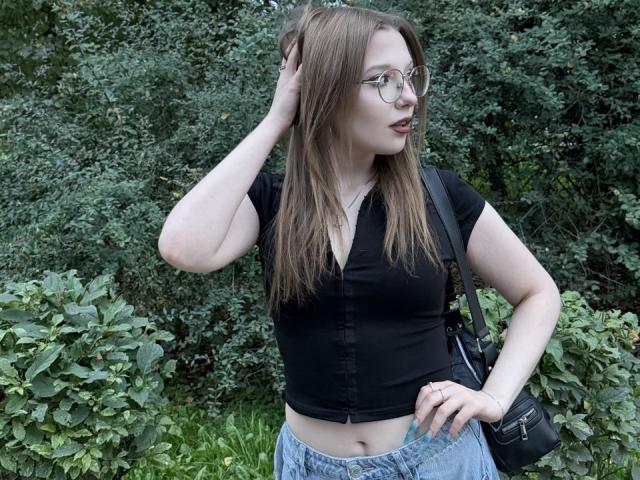 ValrieGiuliano - Live porn &amp; sex cam - 30908873