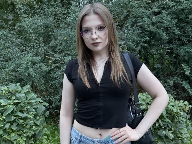 ValrieGiuliano - Live porn &amp; sex cam - 30908882