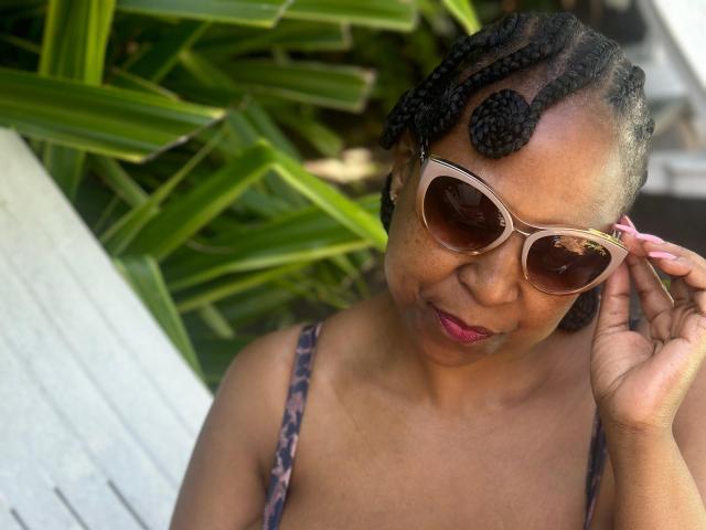 HugeTits69H - Live porn &amp; sex cam - 30909257