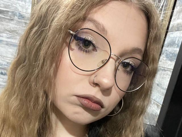 ValrieGiuliano - Live porn &amp; sex cam - 30909455