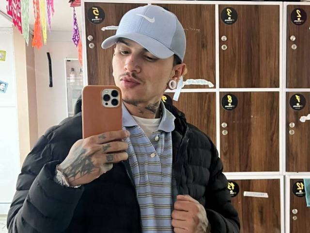 ValentinoKnox - Sexe cam en vivo - 30917159