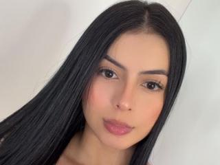 Δείτε την λεπτομερή καρτέλα του IsabellaJames