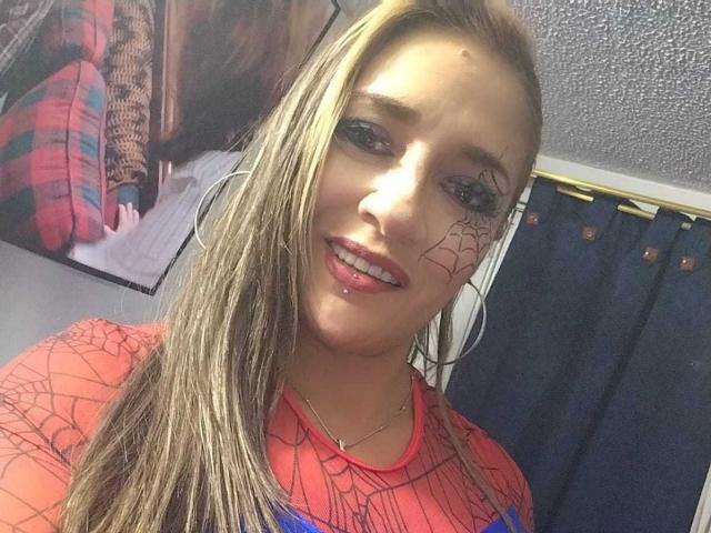 CharlotteWells - Live porn &amp; sex cam - 30921239