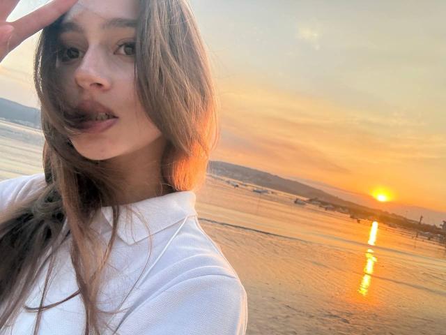 BernadineMelysa - Live porn &amp; sex cam - 30930095