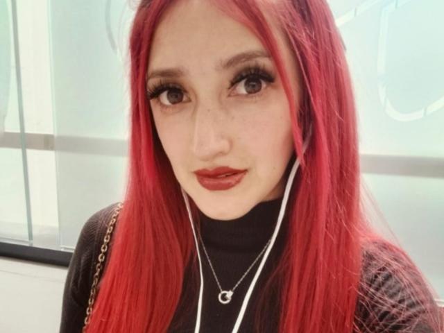 SarahThommpson - Live porn &amp; sex cam - 30930485