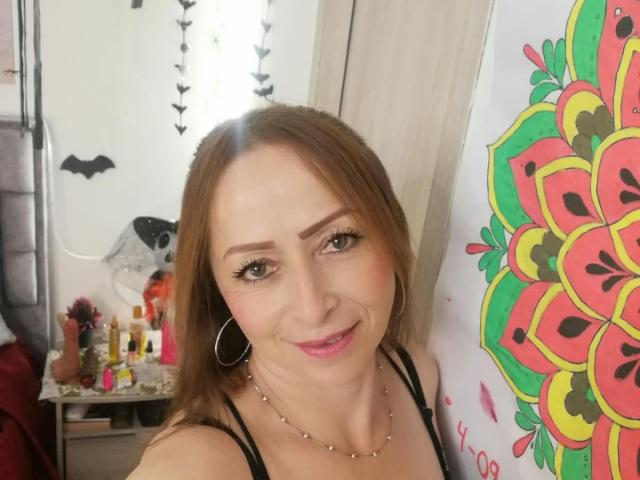 GianineLarose - Live porn &amp; sex cam - 30936986