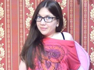 MissElllie - Chat live nude with this White 18+ teen woman 