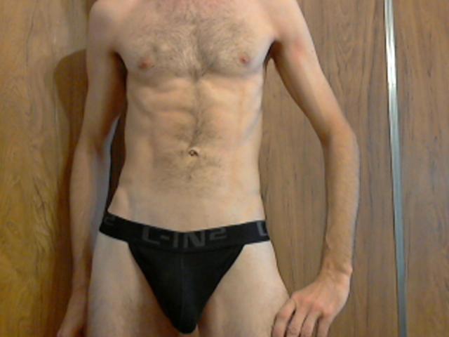 RectoVersoGuyX - Live cam en direct avec ce Gay avec le sexe totalement rasé  