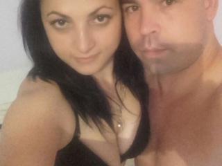 BelleEjaculeCouple - Show live hot avec ce Duo au sexe complètement taillé  