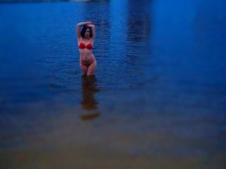 MsAngalBlack - online chat x with this well built Sex young lady 