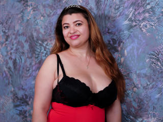 CarrinoStar - Webcam xXx avec cette Femmes avec un corps gracieux sur la plateforme XloveCam 