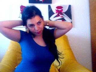 VanessaRubby - Chat live exciting with this Hooters Sexy girl 