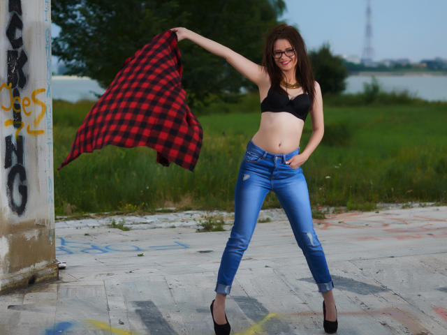 JennyeAnn - Live cam porn with a standard titty Hot babe 