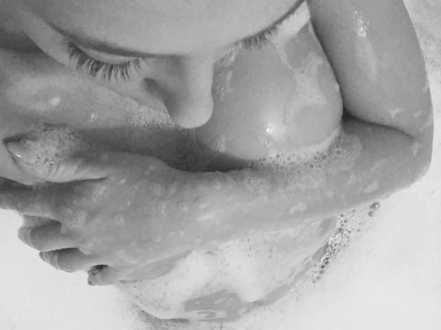 jeyssy69 - Live sex cam - 3363780