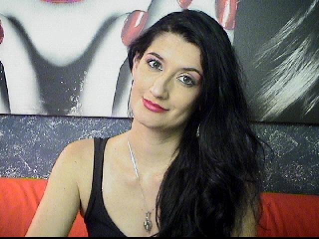 BeatrixCharm - Live sex cam - 3376155