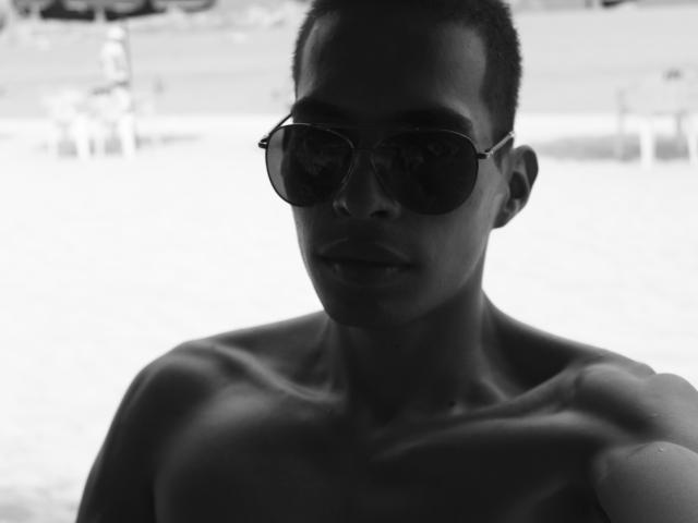 ErickJackson - Live sex cam - 3406435