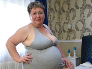 LustyVickyBB - Webcam x with a gold hair MILF 