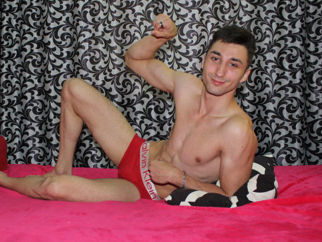 Karolino - Chat live nude with this charcoal hair Homosexuals 