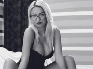 StephanieDiamond - Live porn &amp; sex cam - 3509589
