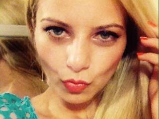 SublimeIlona - Live chat hot with this European Young lady 