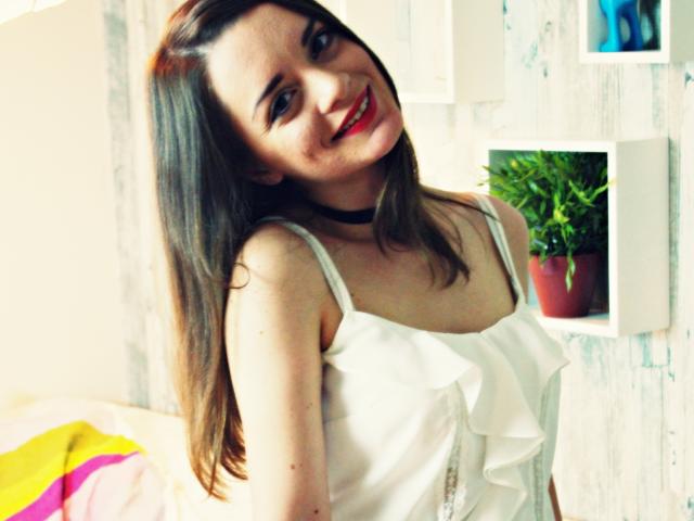LaurenRay - Show live xXx with this European Young and sexy lady 