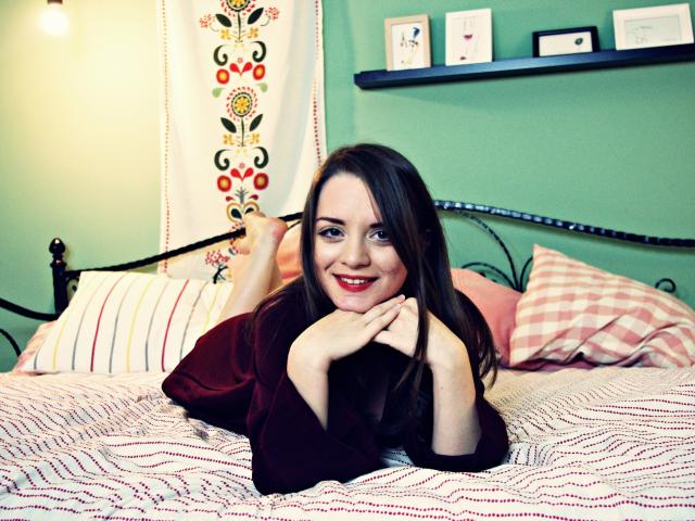 LaurenRay - online show sex with this Young and sexy lady with regular melons 