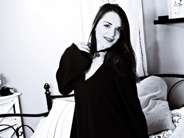 LaurenRay - Show x with a College hotties with standard titties 