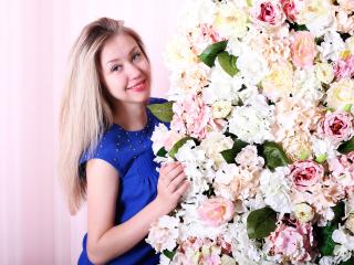 SvetaTimid - online show hard with a shaved sexual organ Girl 
