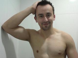 Andrej - online chat nude with this latin Horny gay lads 