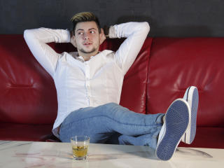 SeanMorgan - online show hard with a being from Europe Horny gay lads 