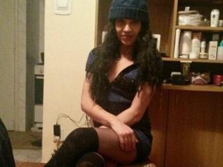 CarlaSexxy - Chat live porn with a black hair Sexy lady 