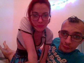 Lesfr - Show live nude with this thin body Girl and boy couple 