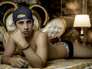 IanHottLover - online chat nude with this latin american Horny gay lads 
