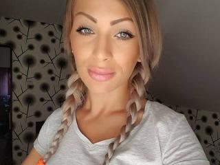 NymphoChaudeX - Chat hot with this thin constitution Sexy girl 