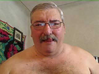 Papirus69 - Live chat nude with this European Men sexually attracted to the same sex 