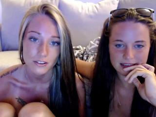 TwoDiamonds - Chat live exciting with this chestnut hair Lesbo 