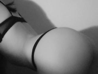 MissVanesa - Live chat xXx with this charcoal hair Young lady 