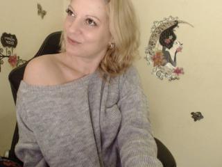 BeautyAngell - Show hard with a shaved private part Hot babe 