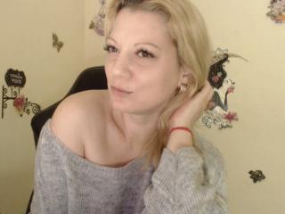 BeautyAngell - Live cam x with a chocolate like hair Young and sexy lady 
