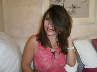 Oksenna - Webcam hot with a chestnut hair Sexy lady 