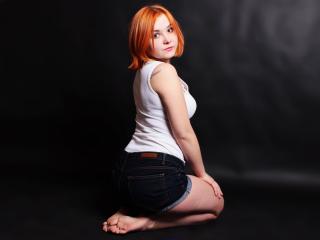 HannahDevil - Spectacle xXx avec cette Chaude jeune jeune camgirl sexy avec des beaux nichons sur Xlovecam 