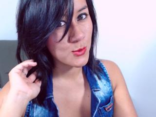 KimBigSquirt - Show xXx with this latin american Lady 