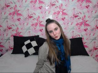 KarinaWild69 - Show live exciting with this shaved vagina Young and sexy lady 